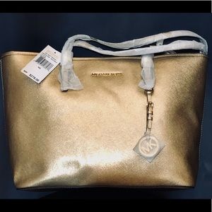 ❤️SALE🌺NWT🎄Michael Kors Jet Set Travel Leather Tote